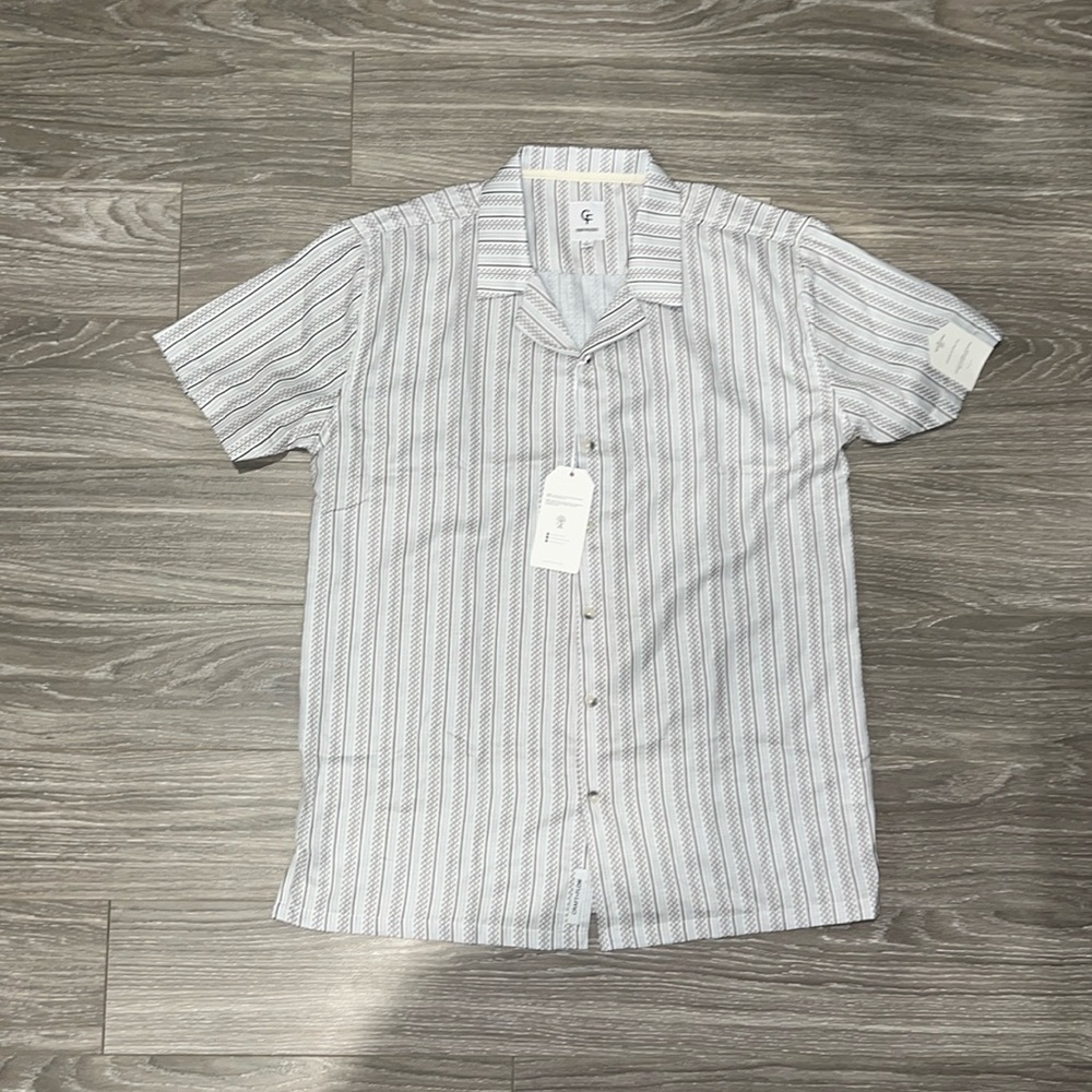 Craft & Flow button down shirt. Size L. NWT
